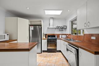 Winnmic 11 Home St Hat Head - No Sheets or Towels provided - 6