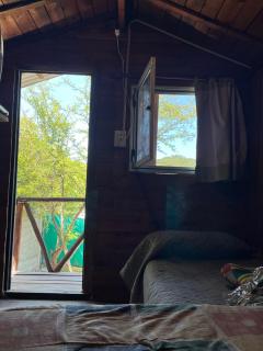 Pequeña cabaña con wifi, cocina, pequeña pileta y vistas a las sierras - 3