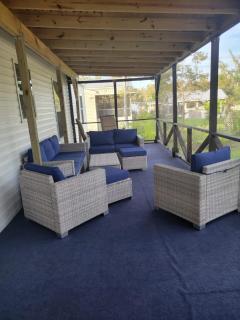 Fun, relaxing, charming retreat - 3
