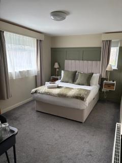 The Boutique Bungalow - 8