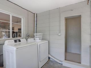 Sundial Inn Unit 1 - 6