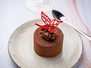 Pullman Bucharest World Trade Center - 6