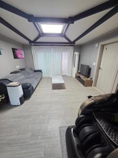 Park's Guesthouse near Gwangalli beach in Busan - 4