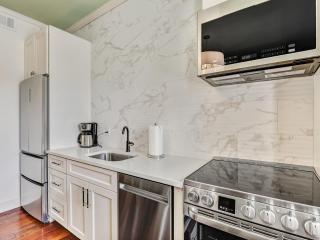 Gordon Inn Azalea - 8