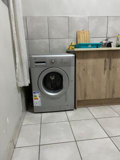 Scenic 2-Bedroom Apartment - Upper Houghton - Fast Wi-Fi & Washer - 4