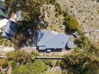 Tranquility Base - 1 Bedroom Cabin - Oceanview - 5