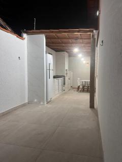 Casa Aconchegante em Itanhaem- Piscina e Churrasqueira 10 pessoas - 1