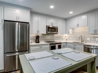 Crawford Chic + Coastal - 7