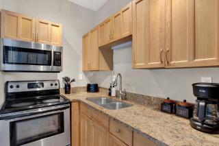 Crawford Square Hideaway - 3