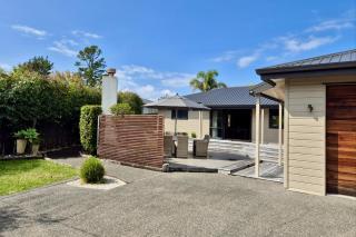 Hosts on the Coast Pauanui Parkside Retreat - 9