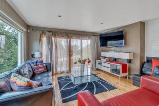 Capitol Retreats-Views! Near Salt Palace,Sleep 28 - 8