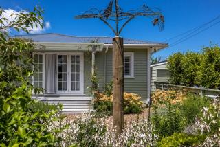 Art Cottages - Three Private Suites in Oneroa - 0