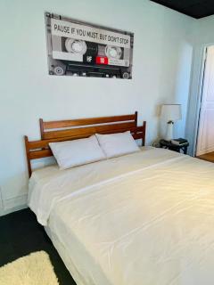 The Burrow - A Modern Loft-Style Luxury Villa - 3