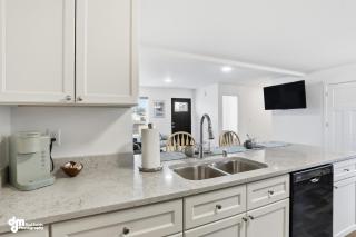 Fully equipped Wasilla unit! - 1