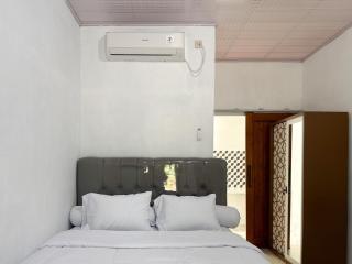 Nafia Homestay Syariah RedPartner near Sleman City Hall - 6