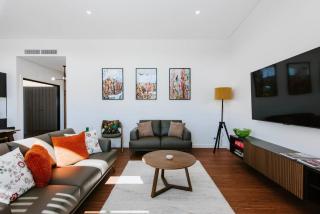 Olliedean Retreat - Dual Cottages with Scenic Views - 2