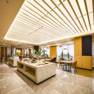 Holiday Inn Express Chongqing Guanyinqiao by IHG - 9