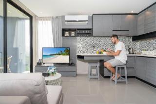 Modern Residence Tropics CTG-L709 with Medical and Wellness Center - 2