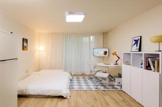 1'Near Hongdae Station, 30sec on foot - 8