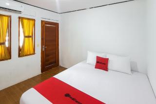 RedDoorz near Pantai Ujung Genteng 2 - 2