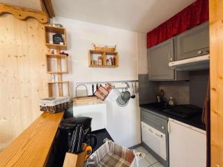 Studio cosy style chalet près des pistes avec balcon - FR-1-852-10 - 5