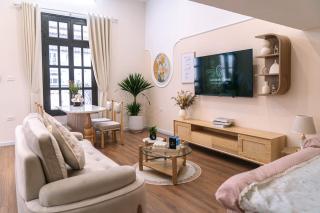 Lumos Casa - Cozy Duplex w Balcony - Near Old Quarter - 0