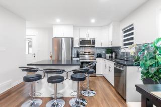 Spacious Home • 3BR • Close to Whyte and Downtown - 7