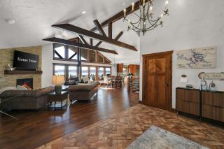 Lakefront Ozarks Home w Private Dock & Pool - 4