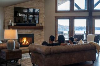 Lakefront Ozarks Home w Private Dock & Pool - 3