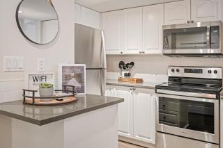 Private Hot Tub | Pool | AC | Free Parking - 1