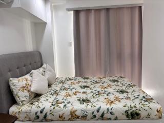 Givande Studio Unit at One PonteFino - 1