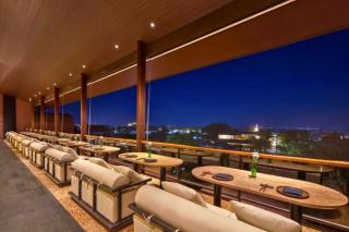 Finola 1 BR Grand Suite Ocean View ZN387 - 3