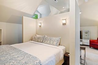 KI221: 221 Kings Island - 2