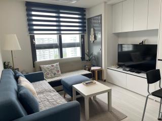 River & Hill view room - 0