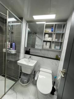 River & Hill view room - 5