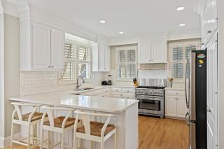 PALM3700: 3700 Palm Blvd. - 8