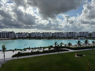 Majestic Lakefront Penthouse with Jacuzzi The City Beach Punta Cana RD - 9