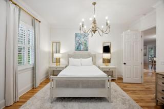 WW2204: 2204 Waterway Blvd. - 2