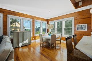 AV3-37: 3 37th Avenue - 2