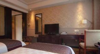 River & Holiday Chongqing Jindaoxia Hotel - 5