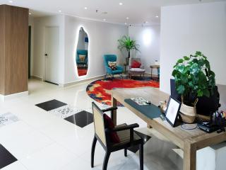 Living At DSulaiman Hotel - 9