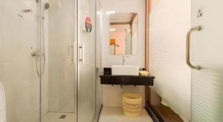 GreenTree Inn Yangshuo West Street Express Hotel - 9