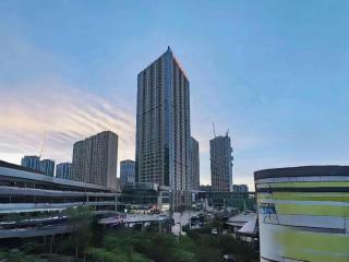 Xana Hotelle· Wulumuqi High Speed Railway Station Baonengcheng - 5