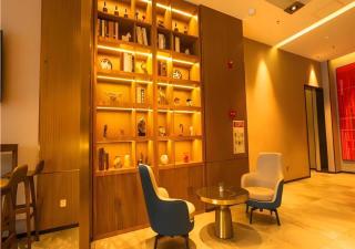 Borrman Hotel Zhanjiang Wuchuan Jinsha Plaza - 3