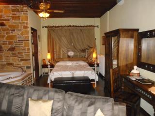 Luxury Guesthouse Pantheon - Palaios Panteleimonas - 4