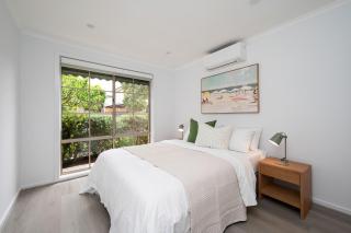 Westside Lake and Bay - Altona - 7