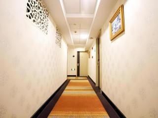 Shell Hotel Shanghai Expo Changqing Road Metro Station - 4