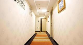 Shell Hotel Shanghai Expo Changqing Road Metro Station - 1