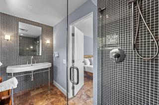 Luxe Oasis - 517 - 6