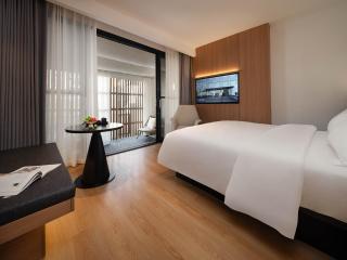 Clouds April Hotel, Dianchi South Asia Style First City Branch - 3